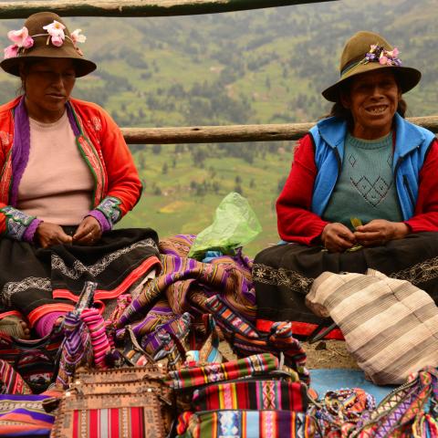 Peruvian textile merchants, Sacred Valley