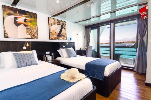 Bedroom aboard Natural Paradise